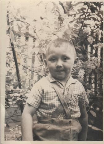 Андрей Булатов в детстве