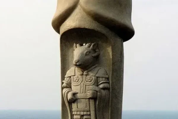 Культ Фаллоса уверенно шагает по земле - концепция Андрея Булатова