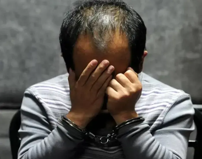 Чувство вины - концепция Андрея Булатова