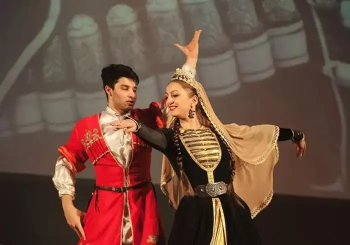 Почему люди страдают от любви? Концепция Андрея Булатова.