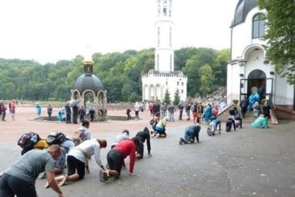 Опиум религии - концепция Андрея Булатова