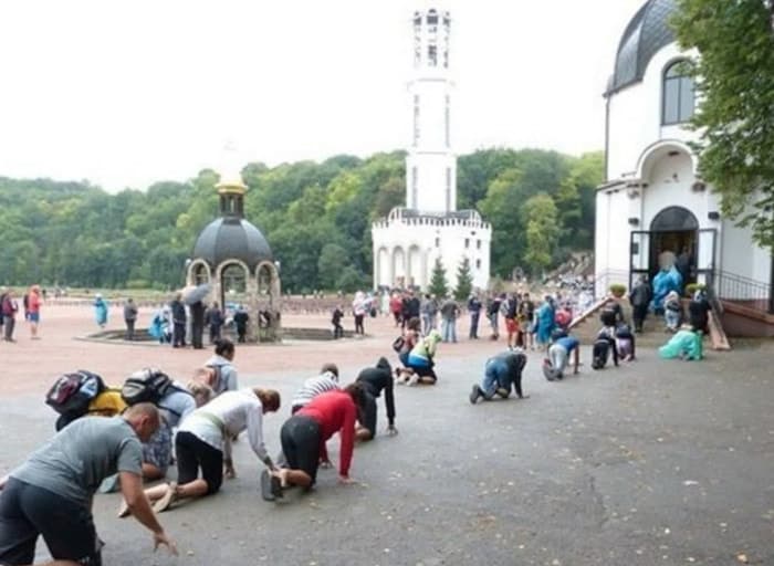 Опиум религии - концепция Андрея Булатова