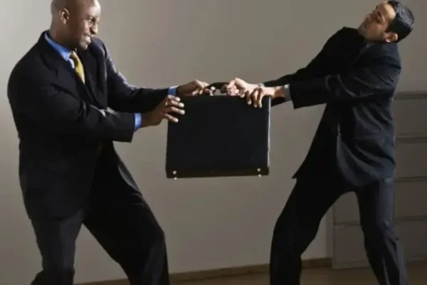 Соперничество за социальный статус - концепция Андрея Булатова