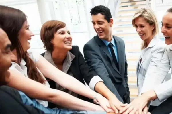 Как пробудить дружеские чувства? Концепция Андрея Булатова.