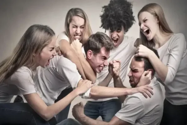 Как выжить в обществе? Концепция Андрея Булатова.