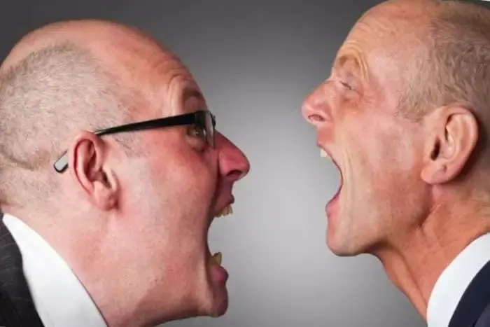 Эмоции во время споров - концепция Андрея Булатова