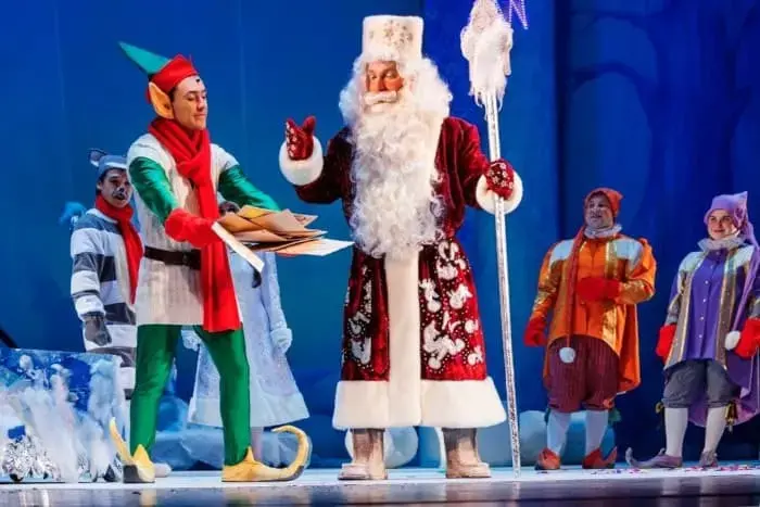 Новогодние сценки - концепция Андрея Булатова