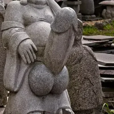 Матерщина - статуя бога плодородия