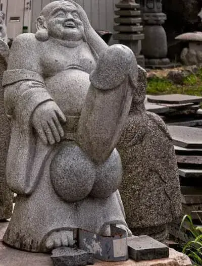 Матерщина - статуя бога плодородия