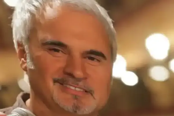 Чем артисты отличаются от скоморохов